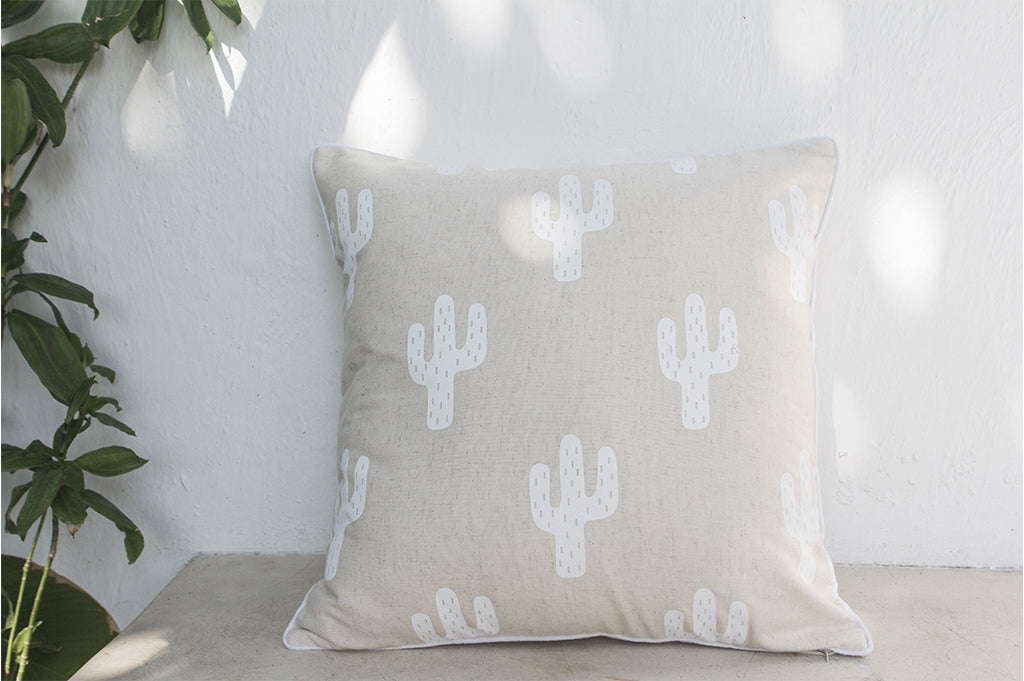 Bedrucktes Leinenkissen Kaktus Weiß